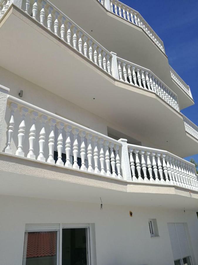 Apartments Prpic เซเกต วรันยีชา ภายนอก รูปภาพ